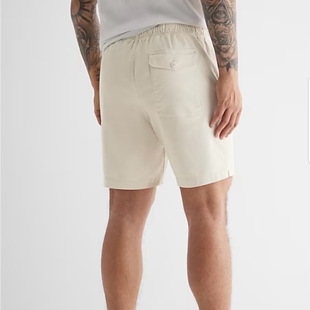 Express Solid 7" Hyper Stretch Elastic Waist Shor… - image 2